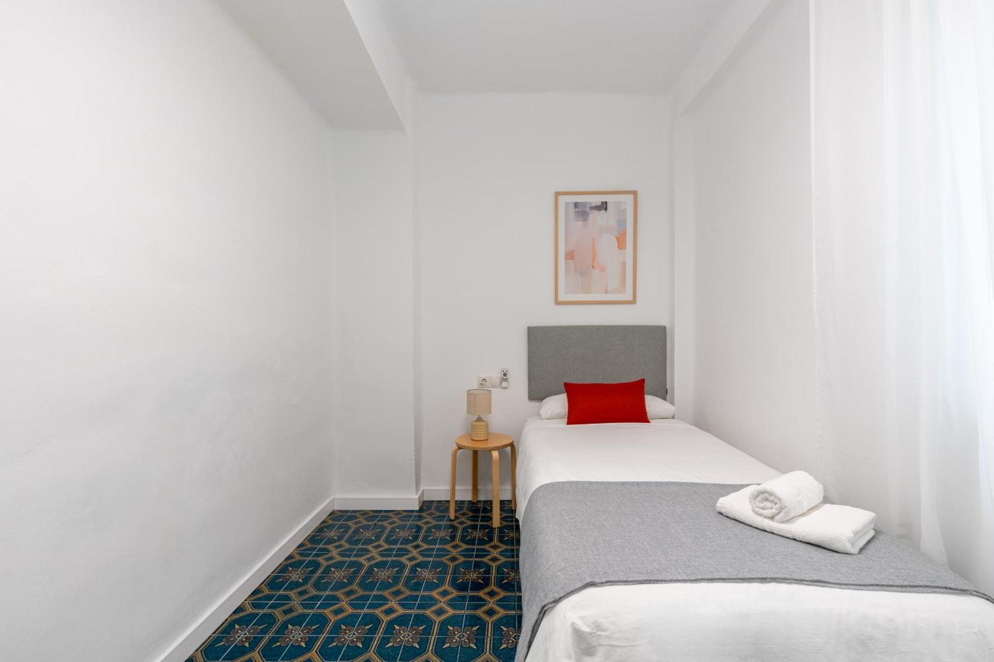 Piso Elegante Y Nuevo De 3 Habitaciones Y 2 Banos Seville Exterior photo